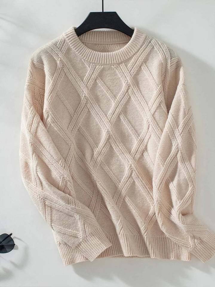 Round Neck Diamond Pattern Sweater