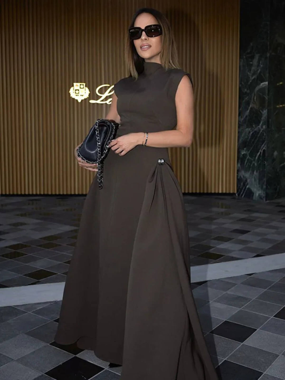 Elegant Collar Pleated A-Line Sleeveless Long Dress