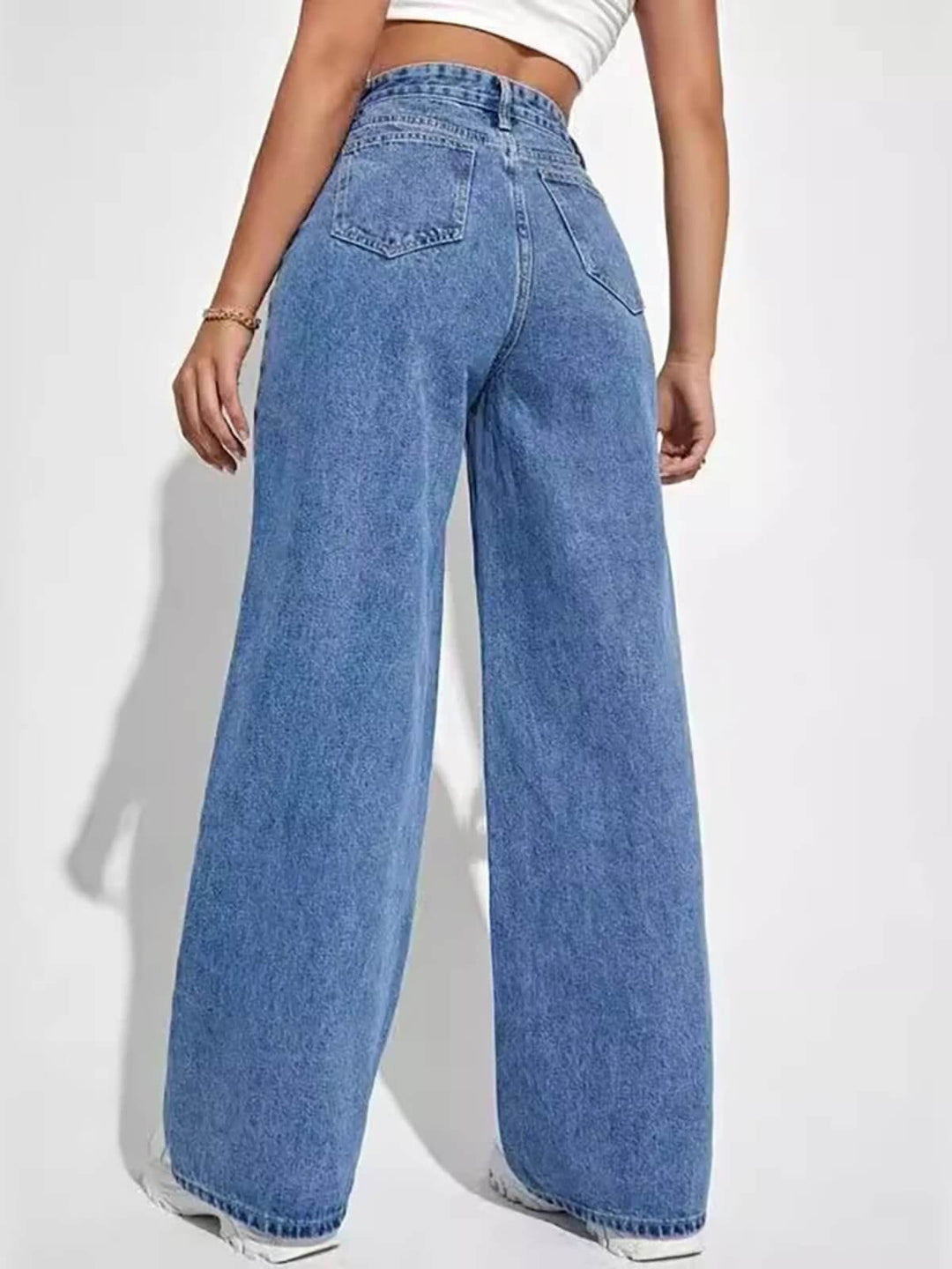 Slimming Wide Leg Straight Jeans