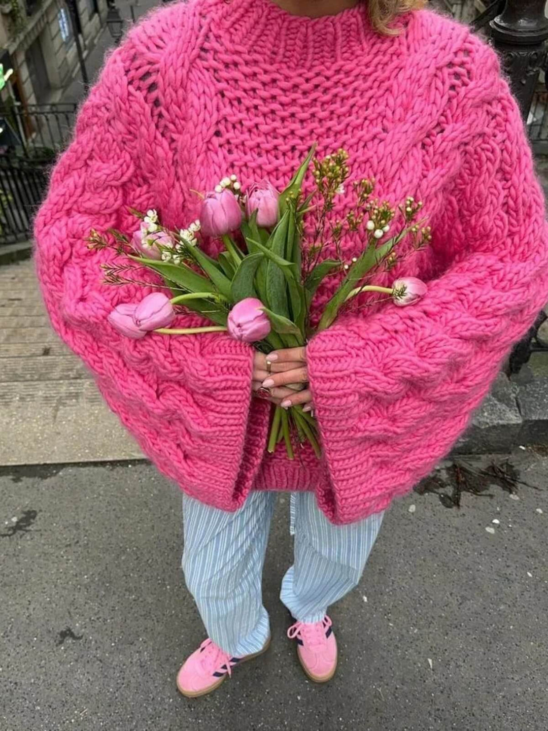 Women's Oversized Long Sleeve Sweater