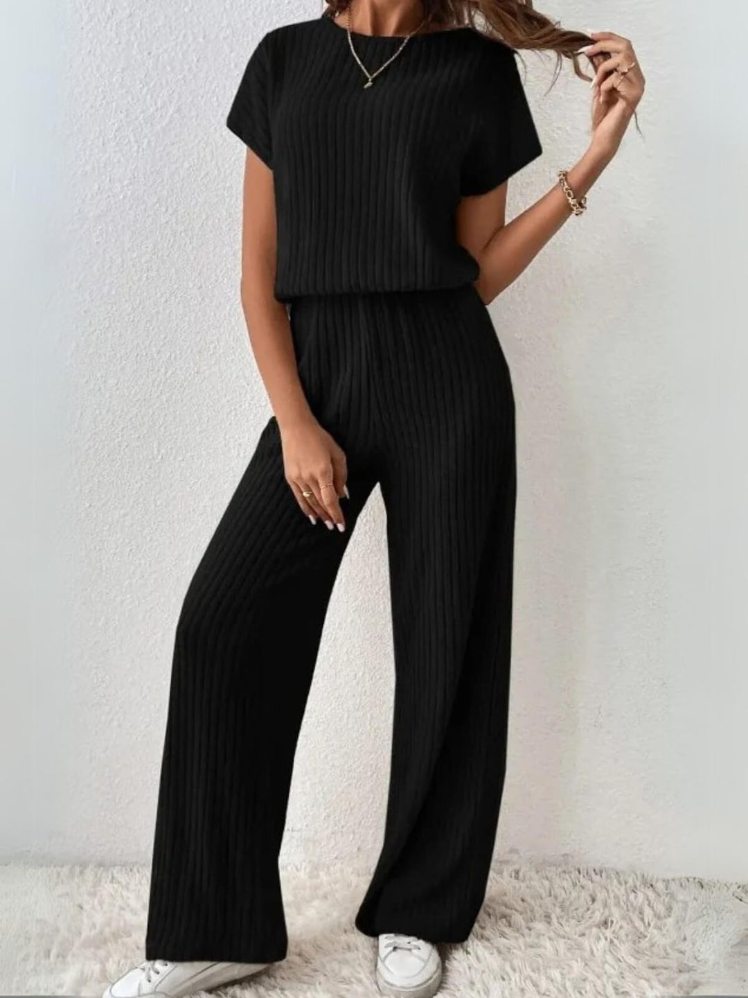 Elegant Short-Sleeved Top And Trousers Two-Piece Set