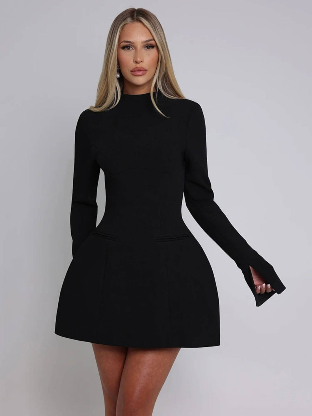 Sexy High Waist A-line Long Sleeve Backless Mini Dress