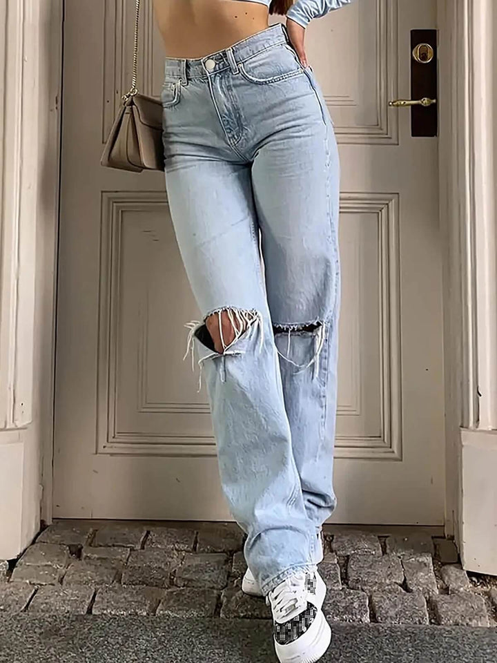 Comfortable Knee-Piercing Jeans