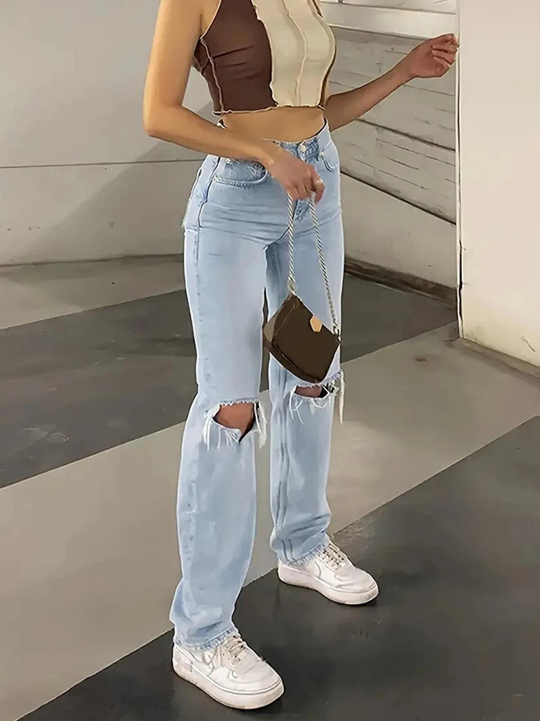 Comfortable Knee-Piercing Jeans